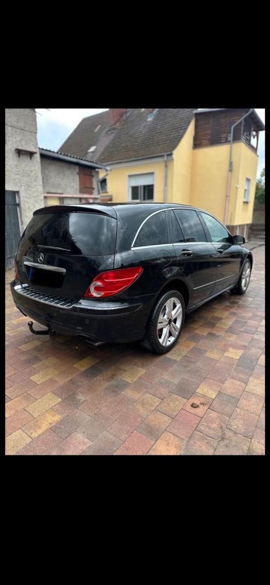 Mercedes-Benz R320 2008 — engine 224 HP (165kW)
