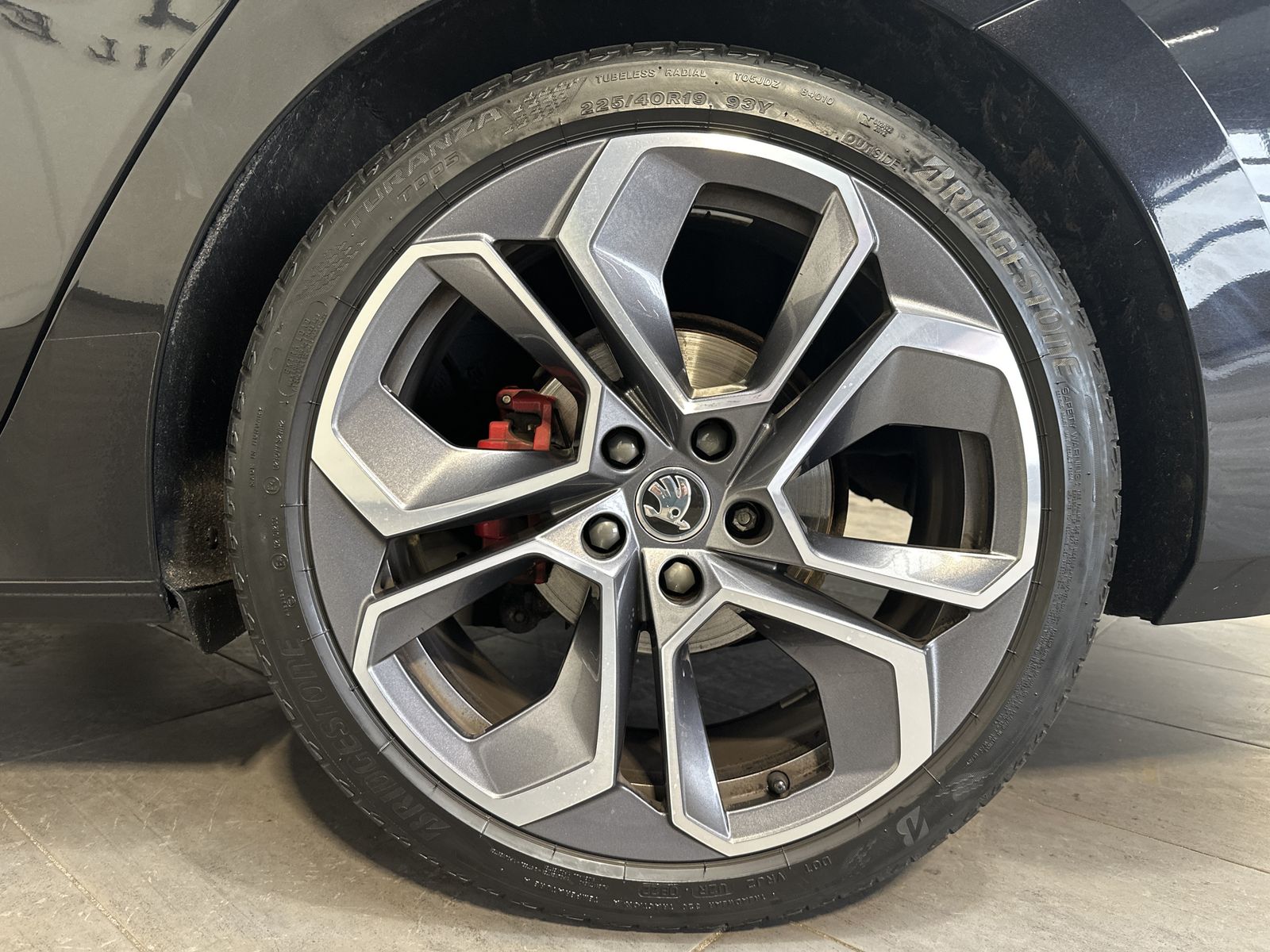 Fahrzeugabbildung SKODA Octavia Combi 2.0 TDI DSG RS NAV+LED+KAMERA+19ZO