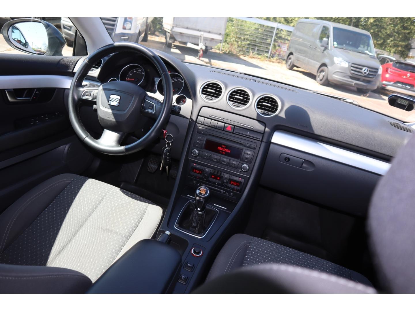 Seat Exeo 2012 — photo 22