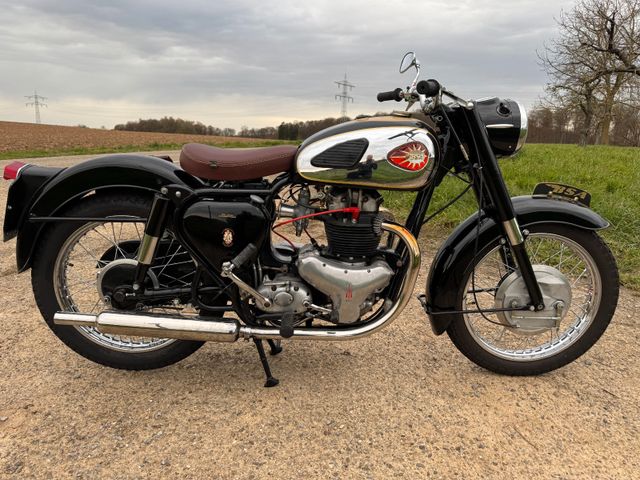 BSA A10 Golden Flash 650