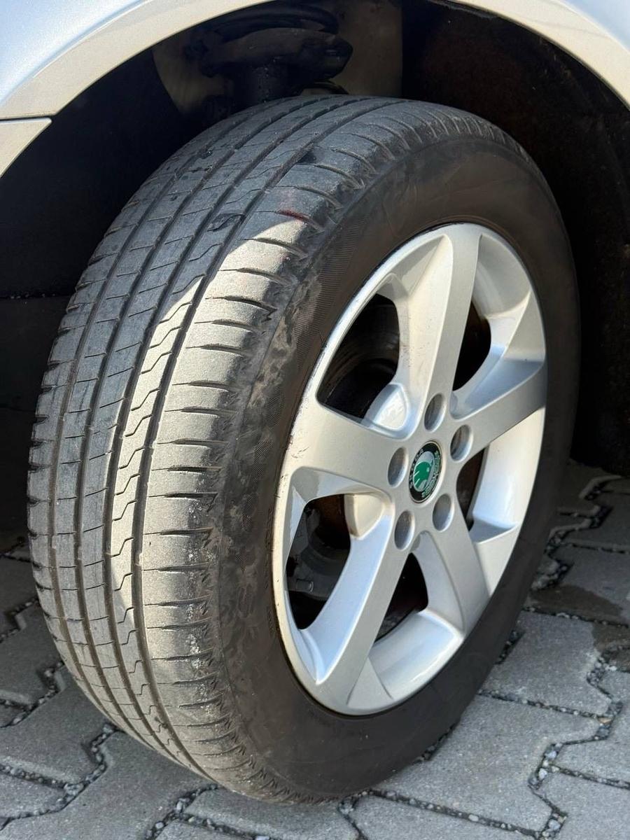 Skoda Octavia 2012 — photo 15