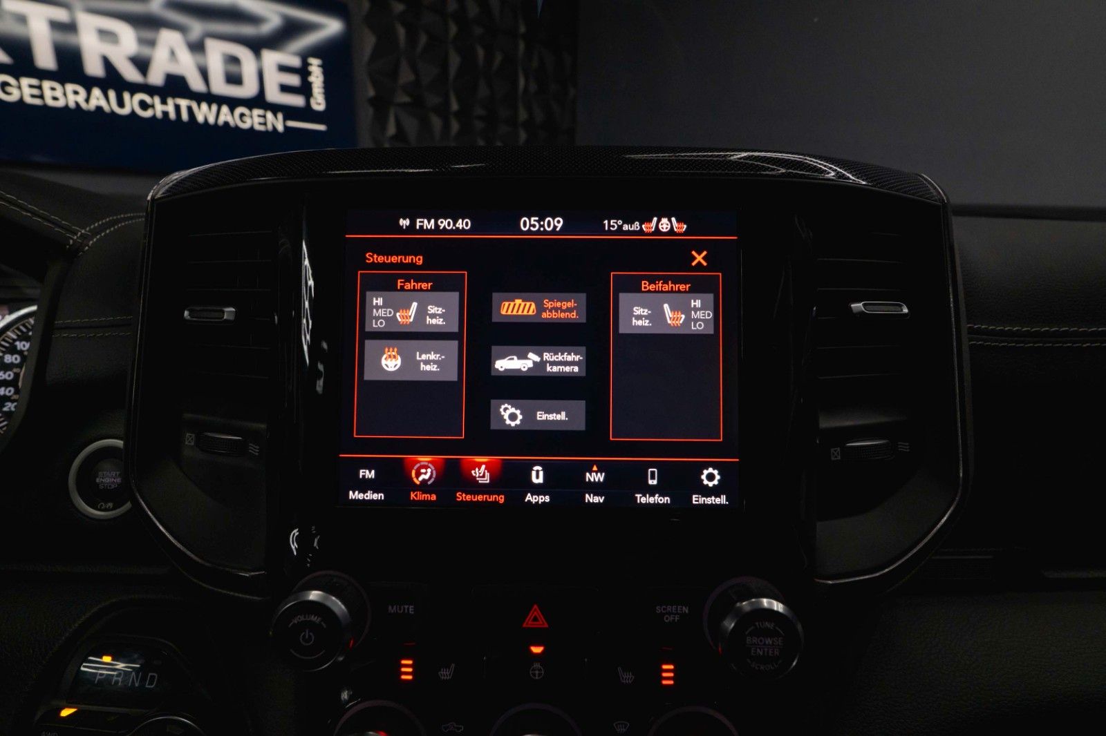 Fahrzeugabbildung Dodge RAM 5.7 V8 HEMI 4x4 Built to Serve AXLE LOCK FOX