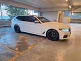 BMW 520d Touring A - M paket - Nachtblau - BMW 520: 520d M Paket