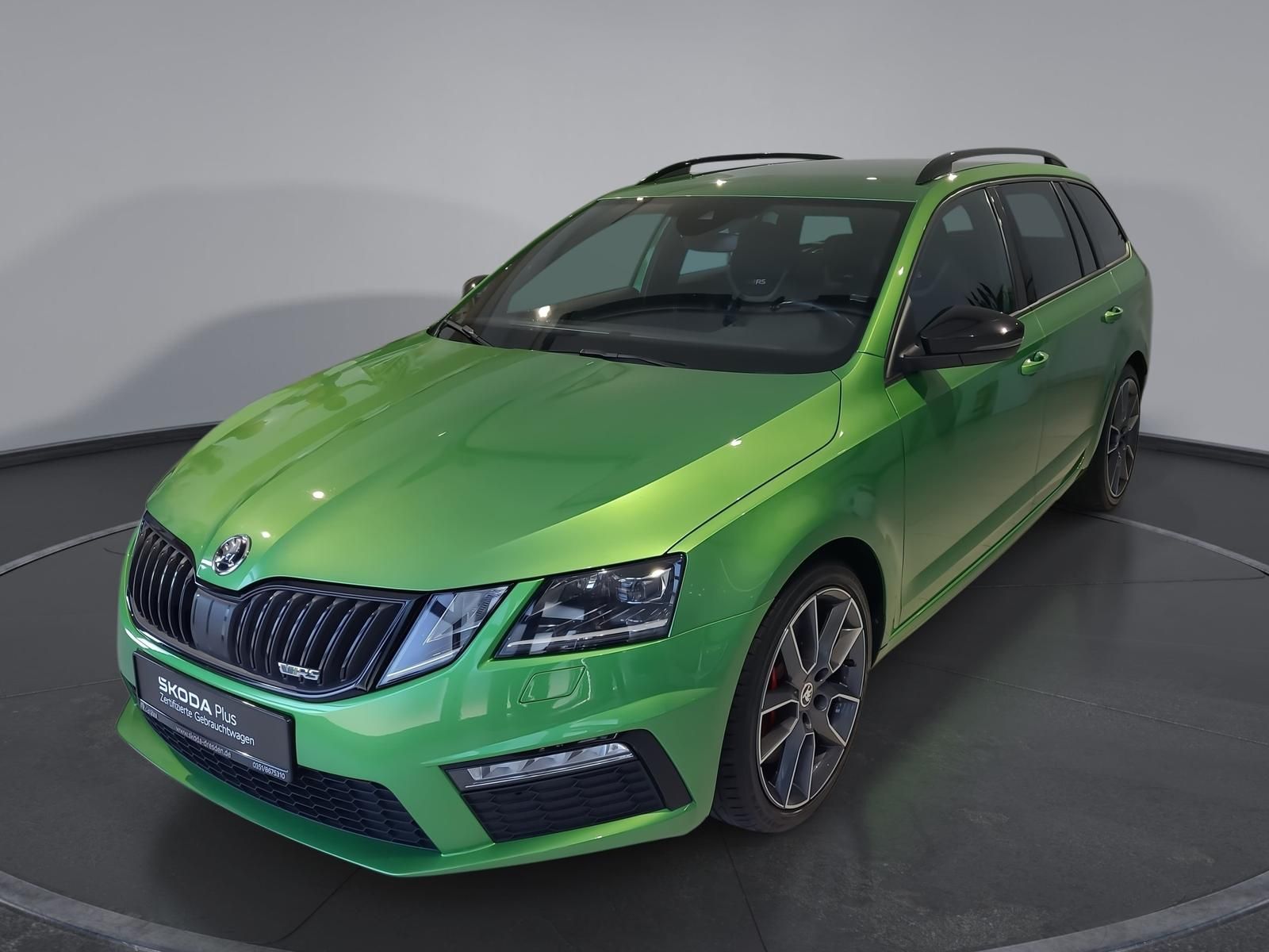 Skoda OCTAVIA COMBI RS 2.0 TSI DSG SmartLink foto 2