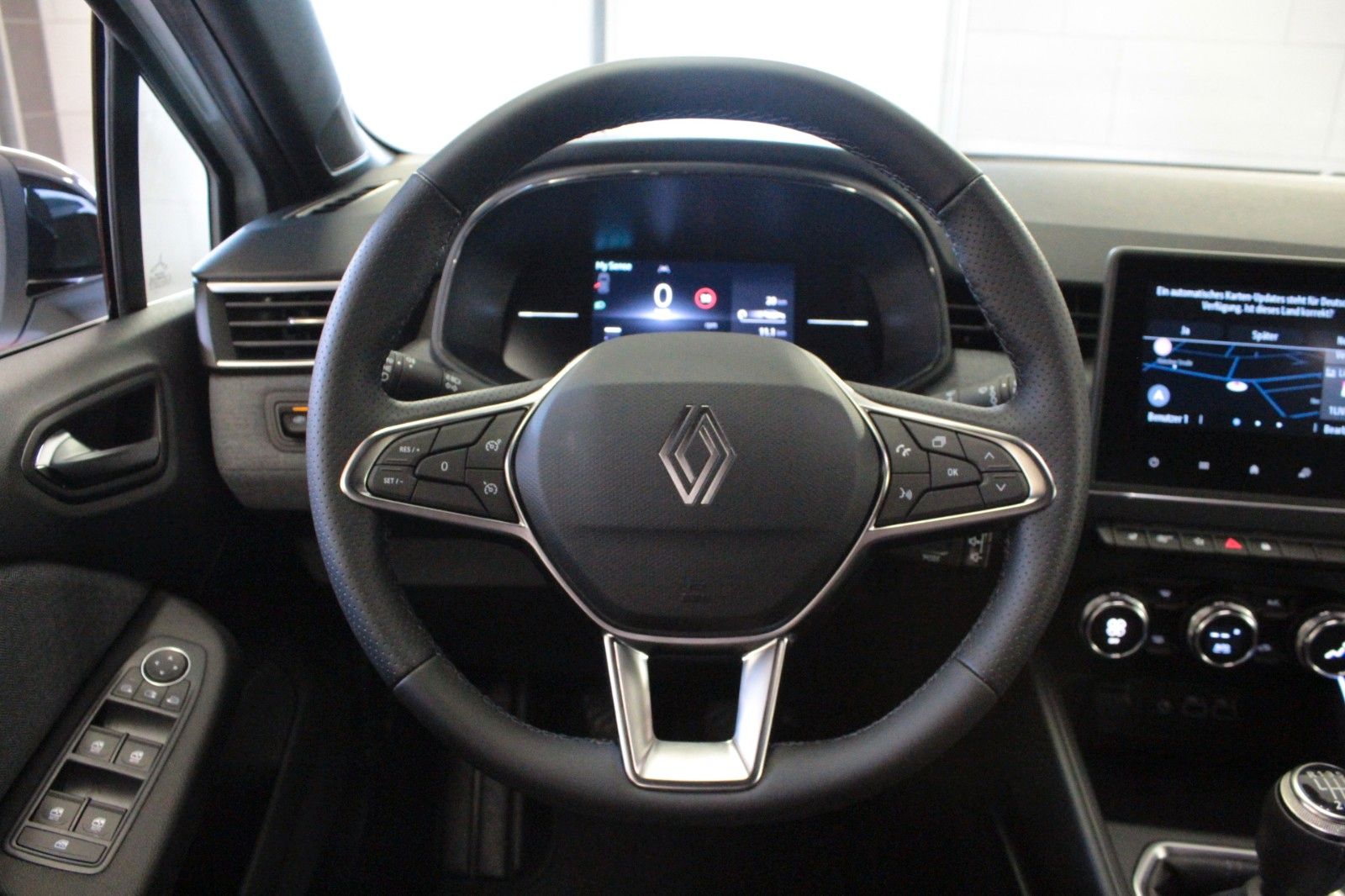 Fahrzeugabbildung Renault Clio TCe 90 Techno *Winter-*&*Look-Paket*