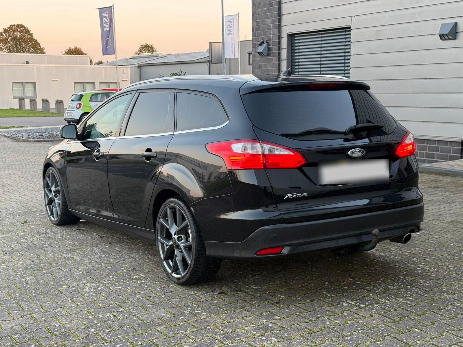 Ford Focus 2012 — photo 5