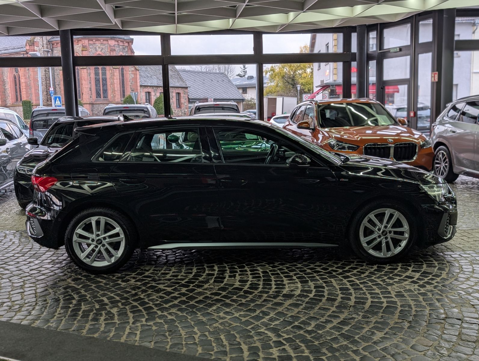 Imagen del vehículo Audi A3 30 TDI S-Line VIRT KAM LED SHZ APP NAVI 17