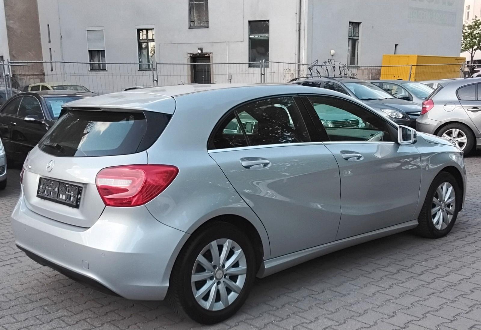 Mercedes-Benz A 180 A A 180 BlueEfficiency  Automatikgetriebe