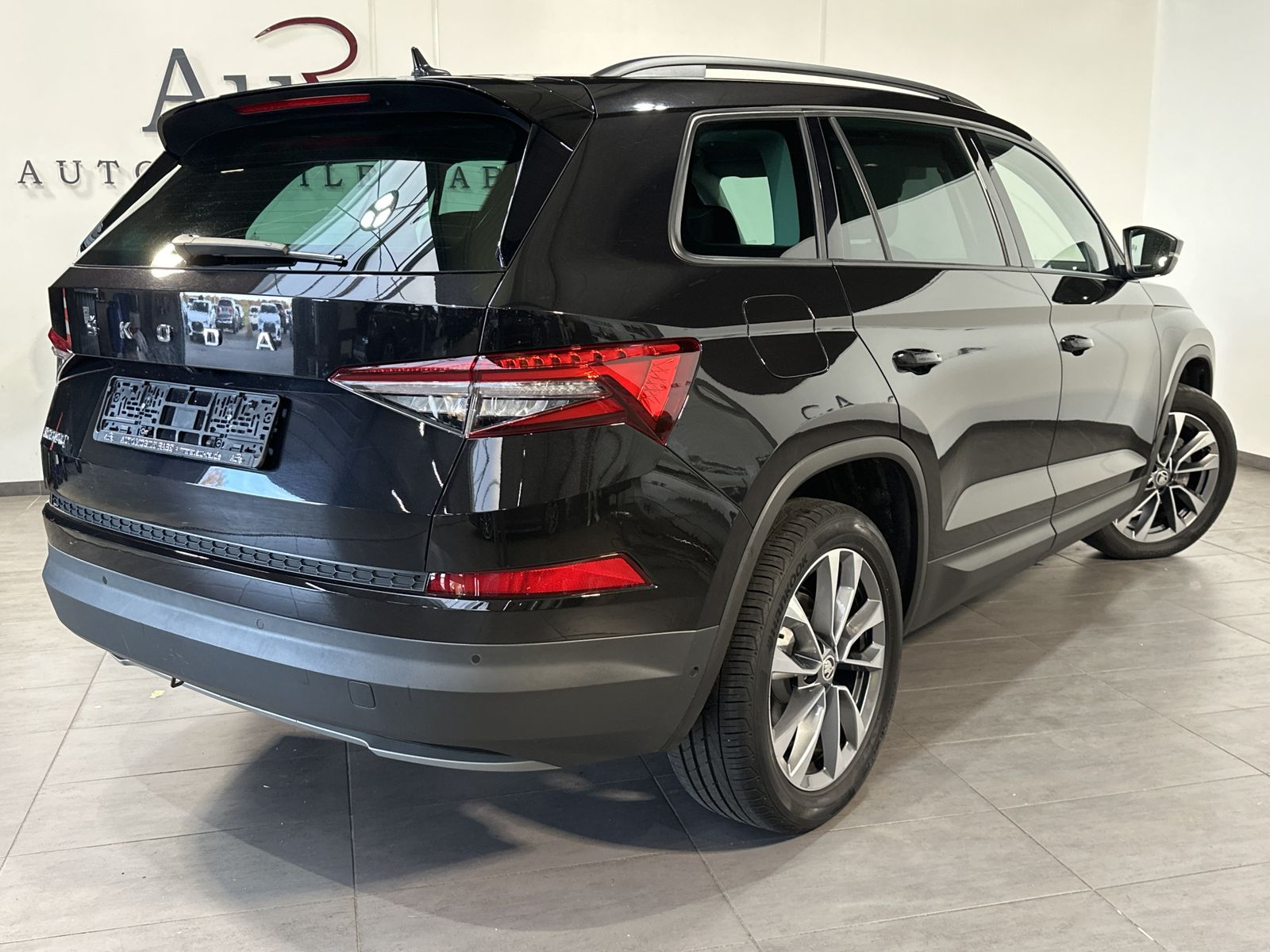 Fahrzeugabbildung SKODA Kodiaq 2.0 TDI DSG Clever NAV+LED+360°+VCOCK+AHK