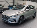 Hyundai i30 1.0 T-GDI DCT Trend Lenkradhzg 1.Hand Kamera - Hyundai i30: Automatik