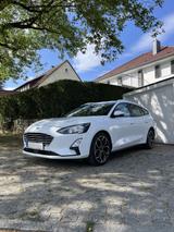 Ford Focus Turnier | MK4 | 1.5 TDCI | Automatik - Ford Focus mit Diesel-Antrieb: 1.4