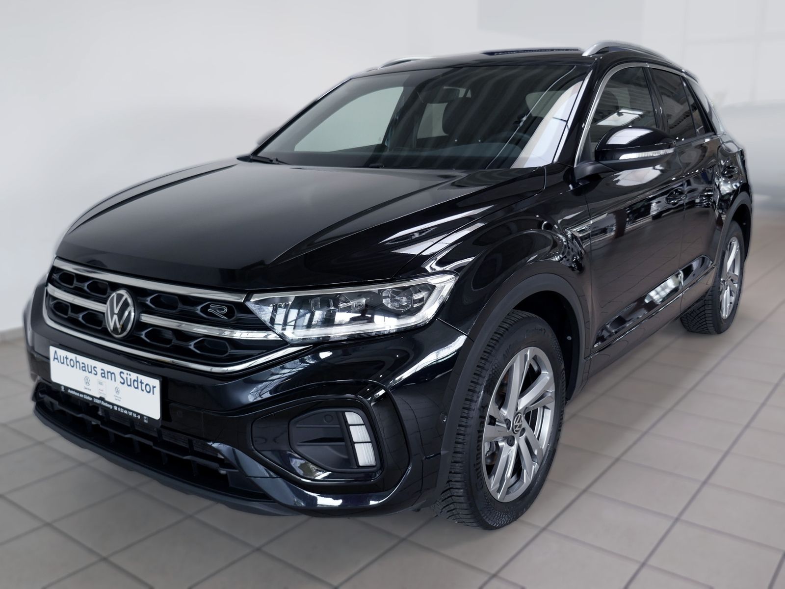 Fahrzeugabbildung Volkswagen T-Roc R-Line 1.5 TSI DSG | LED AHK RFK ACC