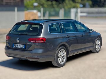 Volkswagen Passat - 6