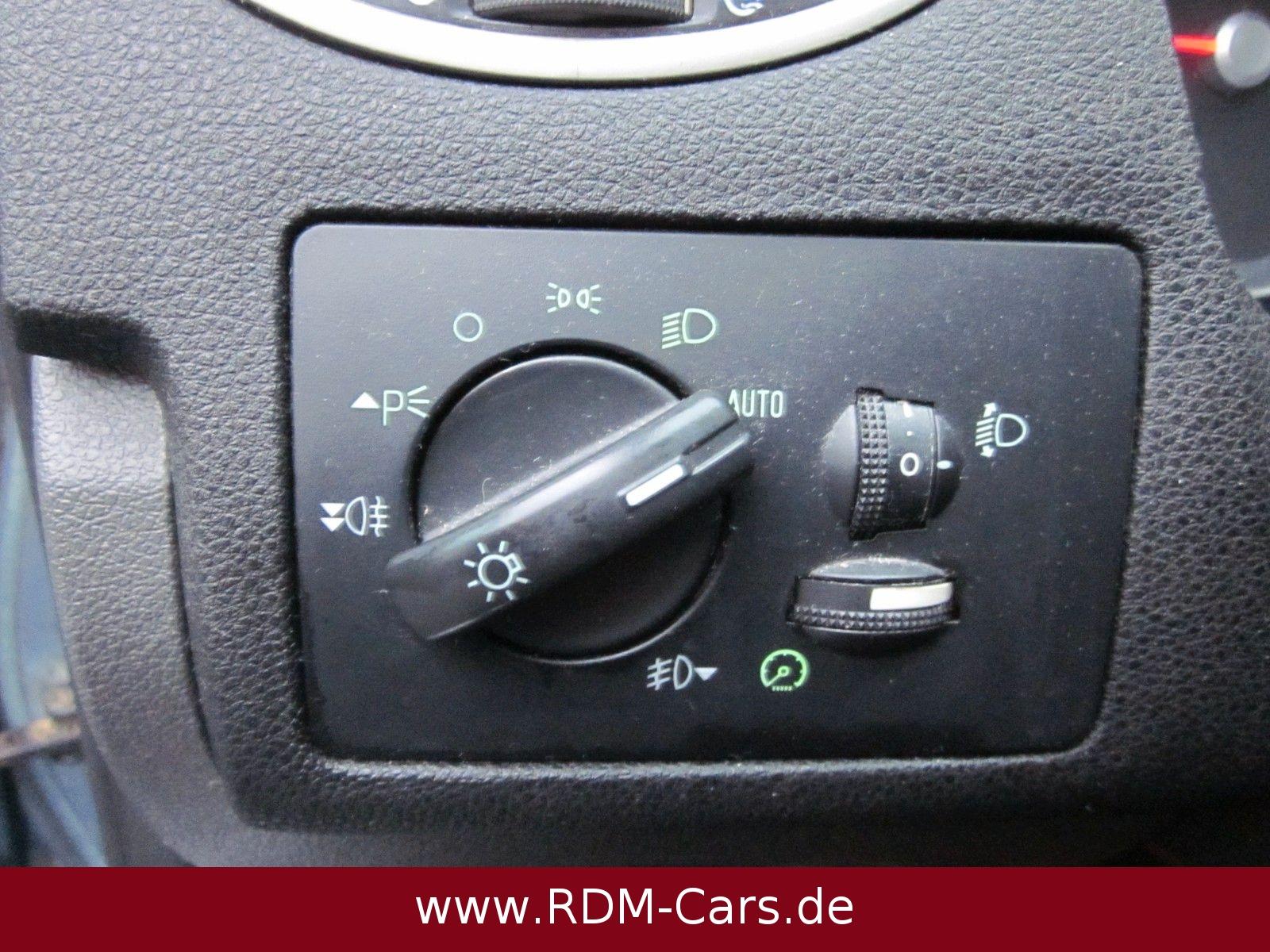 Ford Focus 2005 — photo 12