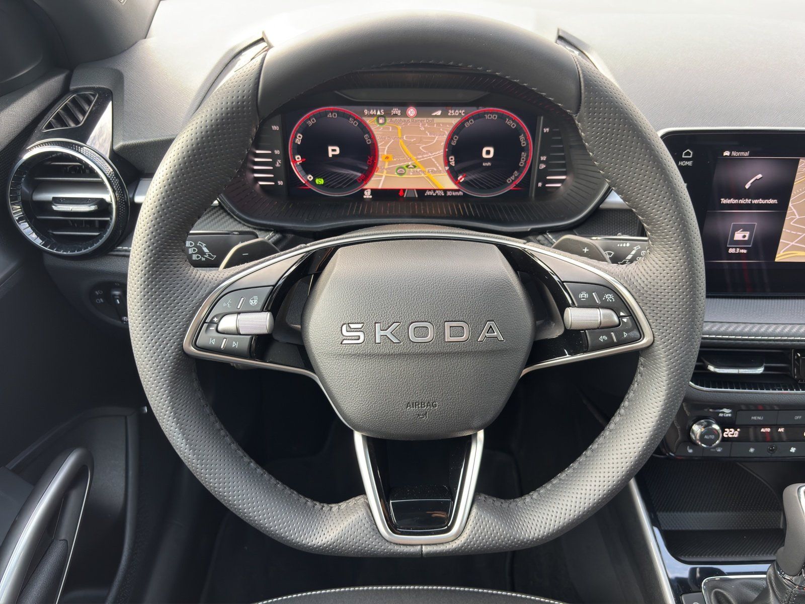 Fahrzeugabbildung SKODA Fabia 130 1,5 TSI 130 kW DSG MATRIX/ACC/RFK/RS