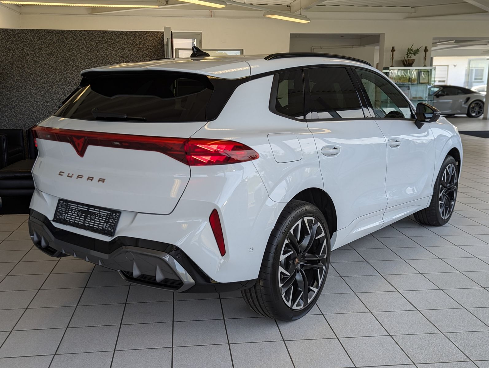 CUPRA Terramar 2.0 VZ 4D Drive-XL HUD Matrix Pano 20" - Image 7