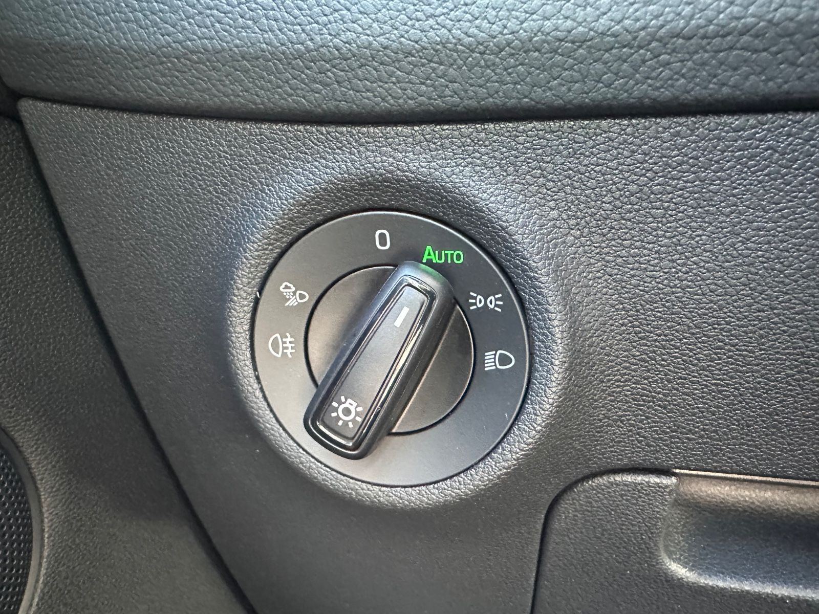 Fahrzeugabbildung SKODA Kodiaq Sportline 2.0 TDI 4x4 Matrix/AHK/ACC/Navi