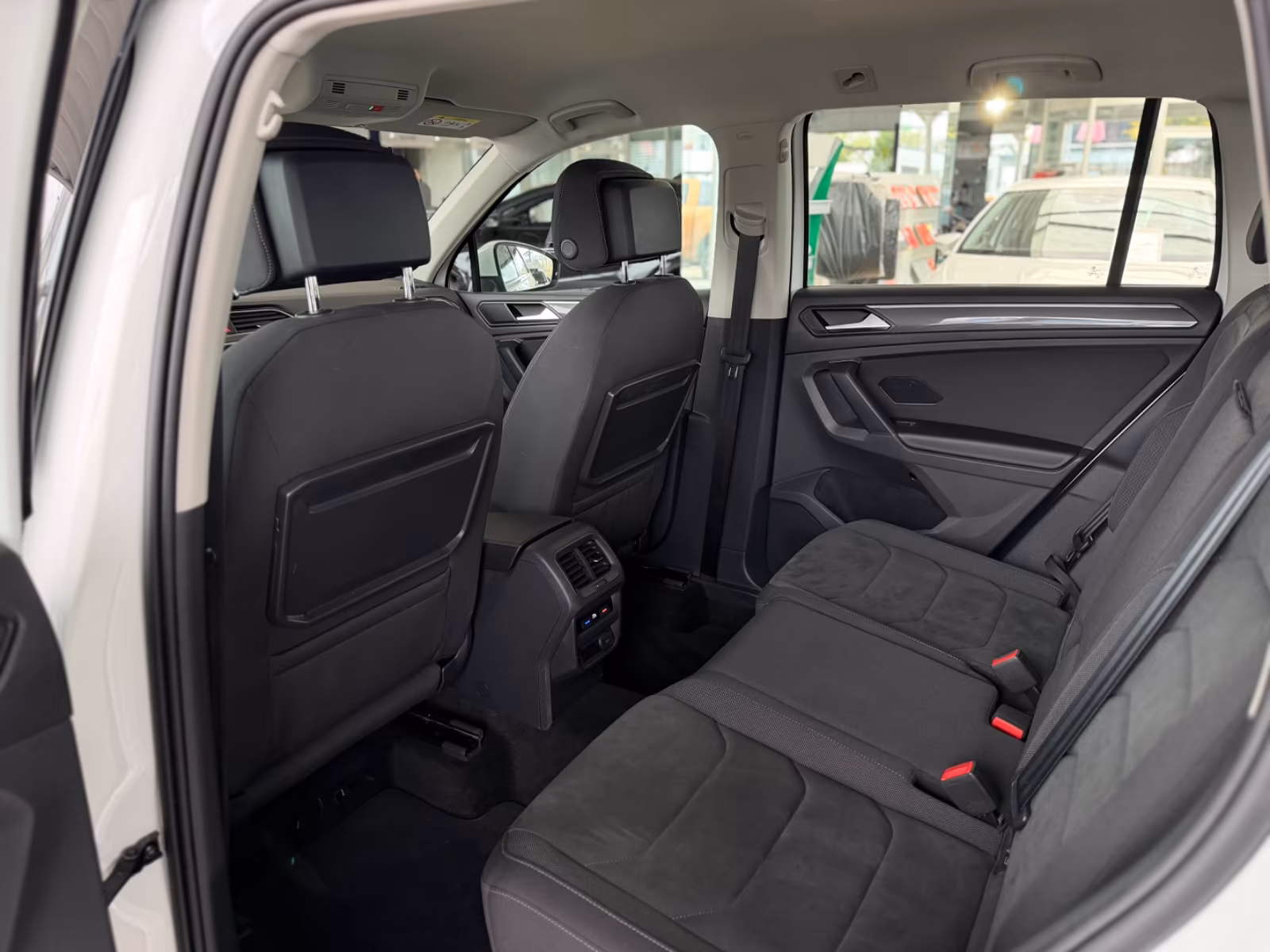 Volkswagen Tiguan *1.5 TSI DSG*R-Line*Highline*LED*ACC*SHZ*, миниатюра 20
