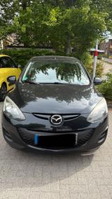 Mazda 2 Limousine 1.3 EZ 02/2014 Unfallfrei - Mazda 2 in Bremen