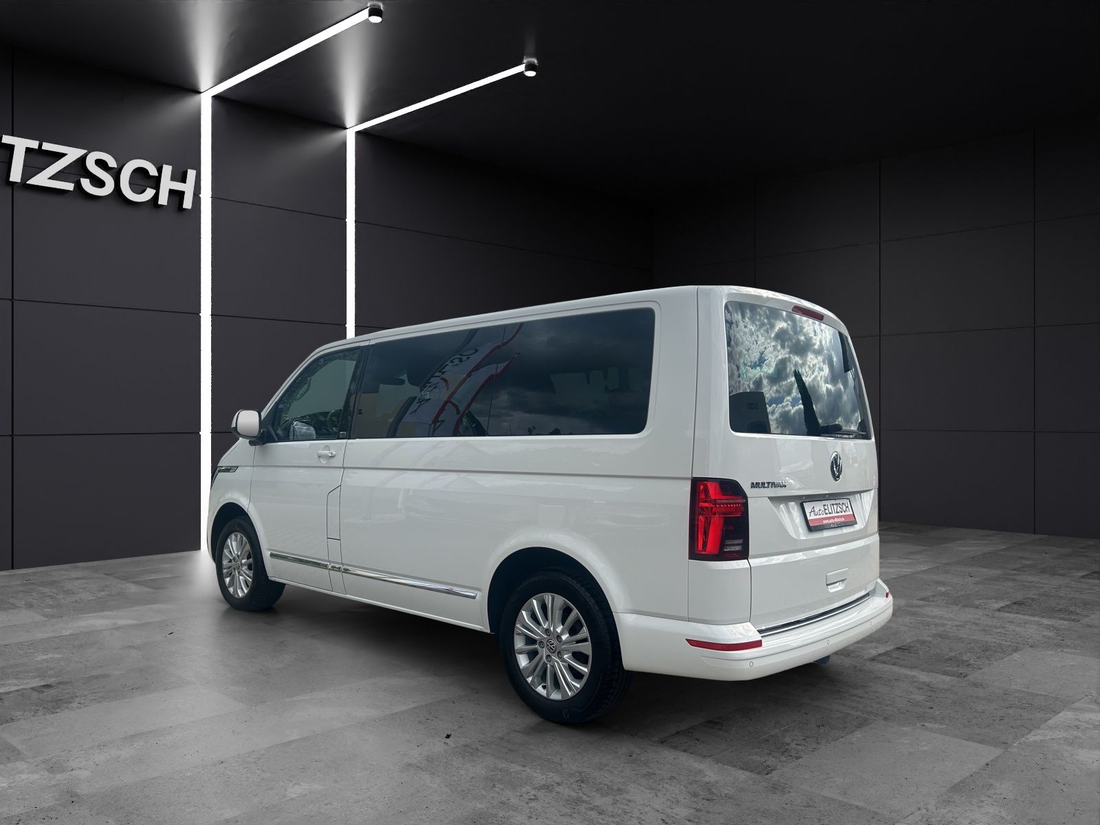 Fahrzeugabbildung Volkswagen T6 Multivan T6.1 TDI Gen Six NAVI AHK LED STANDH