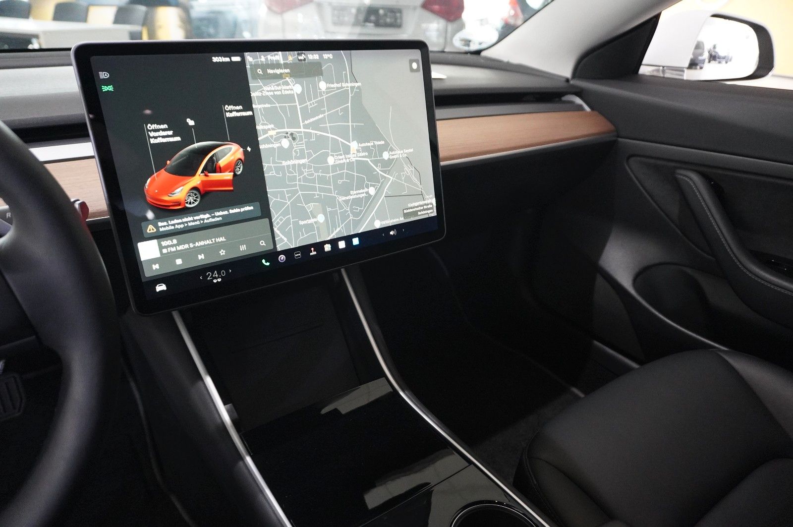 Fahrzeugabbildung Tesla Model 3 Standard Range Plus NAVI/KAMERA/SH/PANO