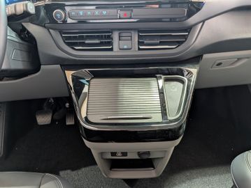 Ford Tourneo Custom Aut L1 Tit X 4WD Standheizung