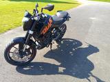 KTM Duke 125 - KTM 125