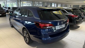 Fotografie 4 des Opel Astra 1.5 D Sports Tourer 120 Jahre