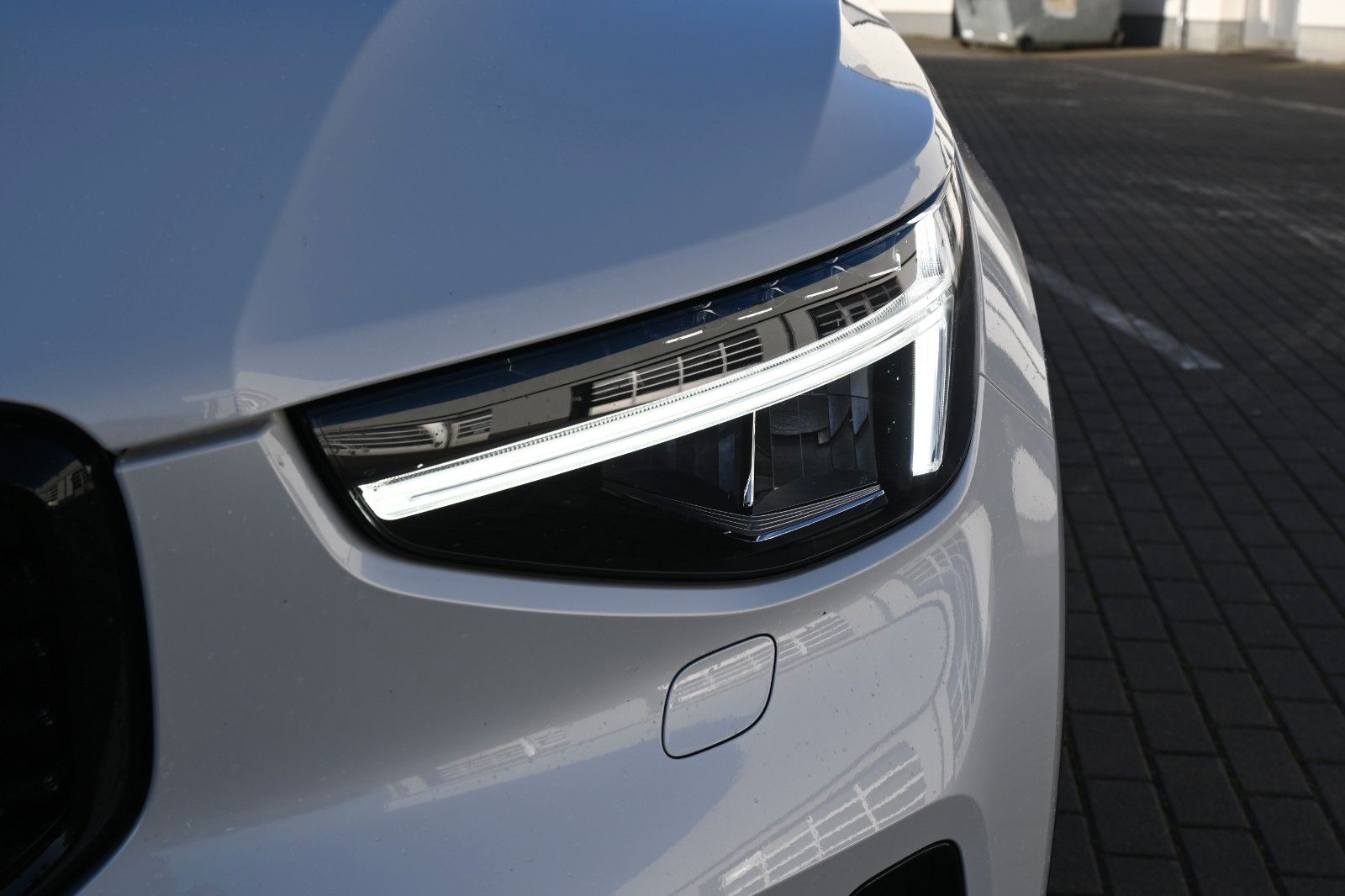 Fahrzeugabbildung Volvo XC40 T5 Recharge Plus Dark*H&K*BLIS*RFK