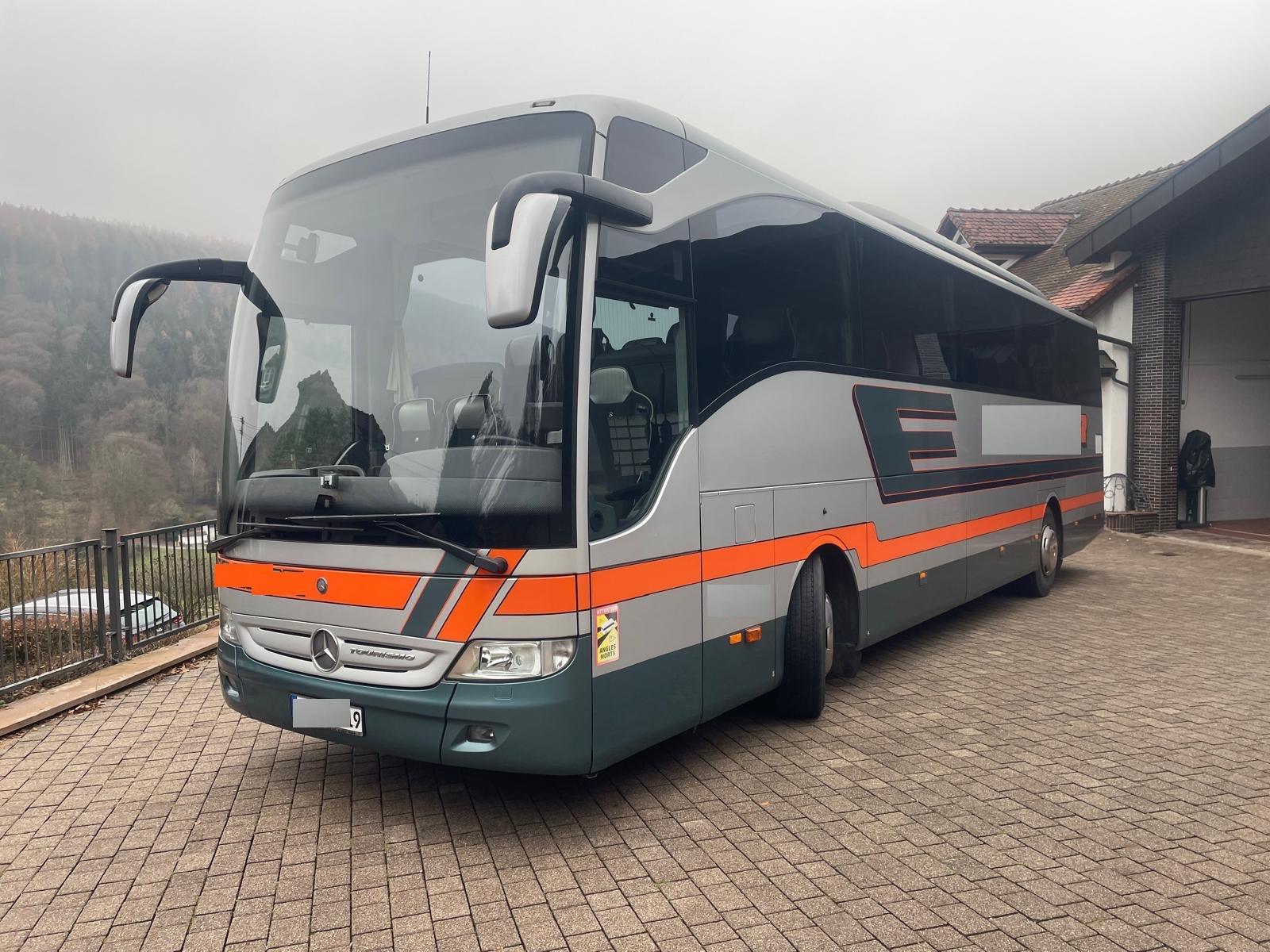 Mercedes-Benz Tourismo 15 RHD 52 Sitze original 265000 KM