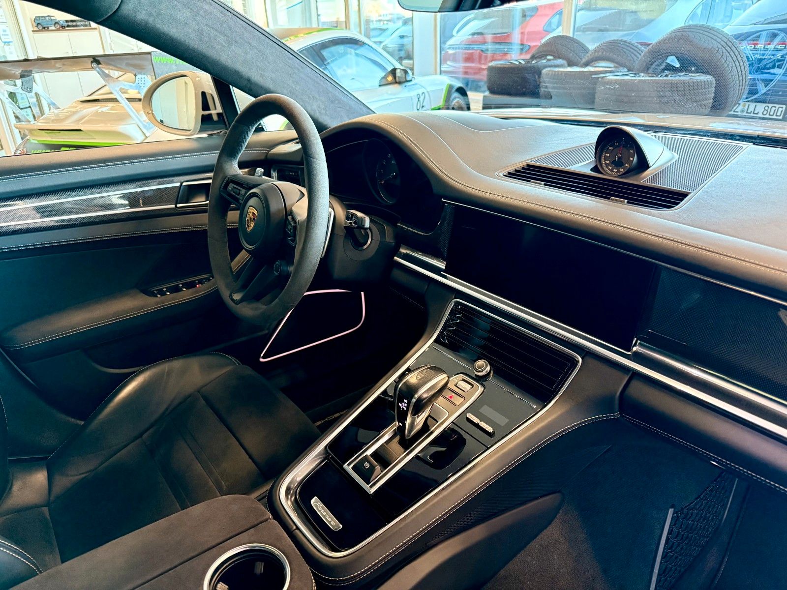 Fahrzeugabbildung Porsche Panamera GTS Sport Turismo Panorama/ACC/HeadUp