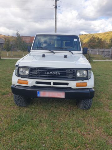 Toyota FJ Land Criuser 2.5 TOP ZUSTAND