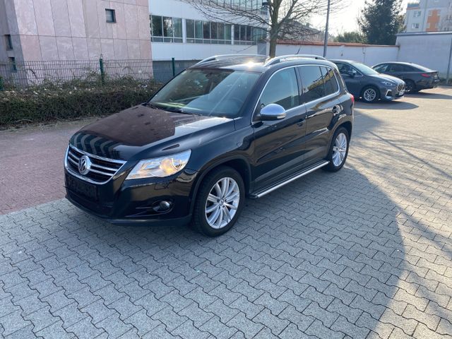 Volkswagen Tiguan 2.0 TDI/Navi/Tempomat/Parkpilot