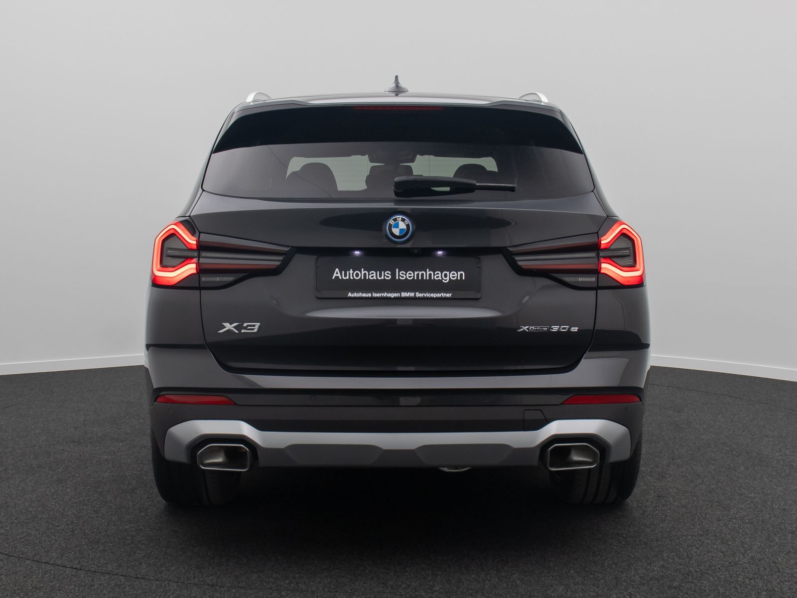 Fahrzeugabbildung BMW X3 xD30e Komfort DAB Laser HiFi HUD Panorama 20"