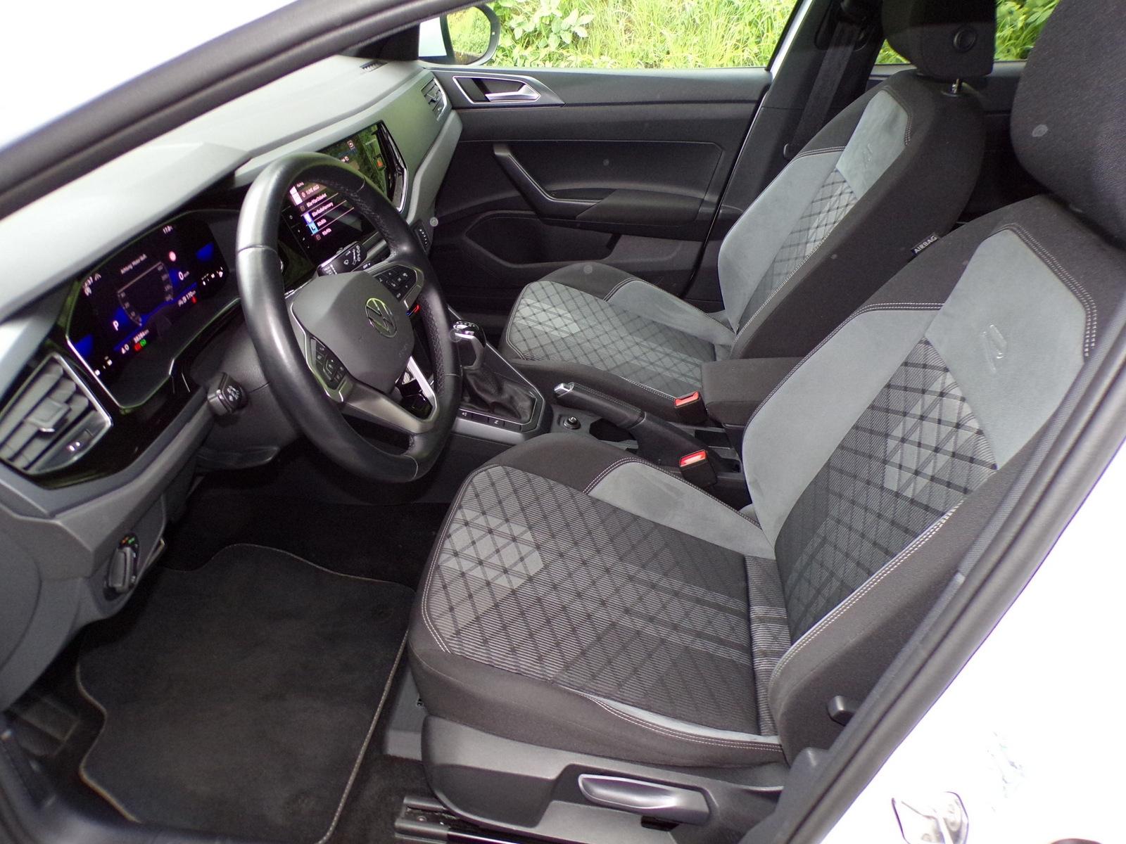 Volkswagen TAIGO 1.5 TSI DSG 2 x R-LINE 18'+MATRIX+APP+ACC