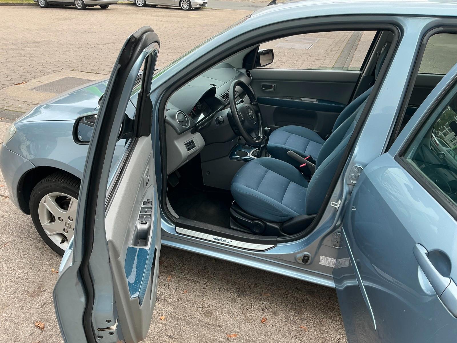 Mazda 2 2005 — photo 7