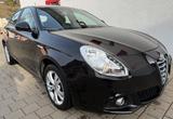 Alfa Romeo Giulietta Turismo Klimaaut,Navi,Temp,Alu,PDC,Mfl - Alfa Romeo Giulietta mit Diesel-Antrieb