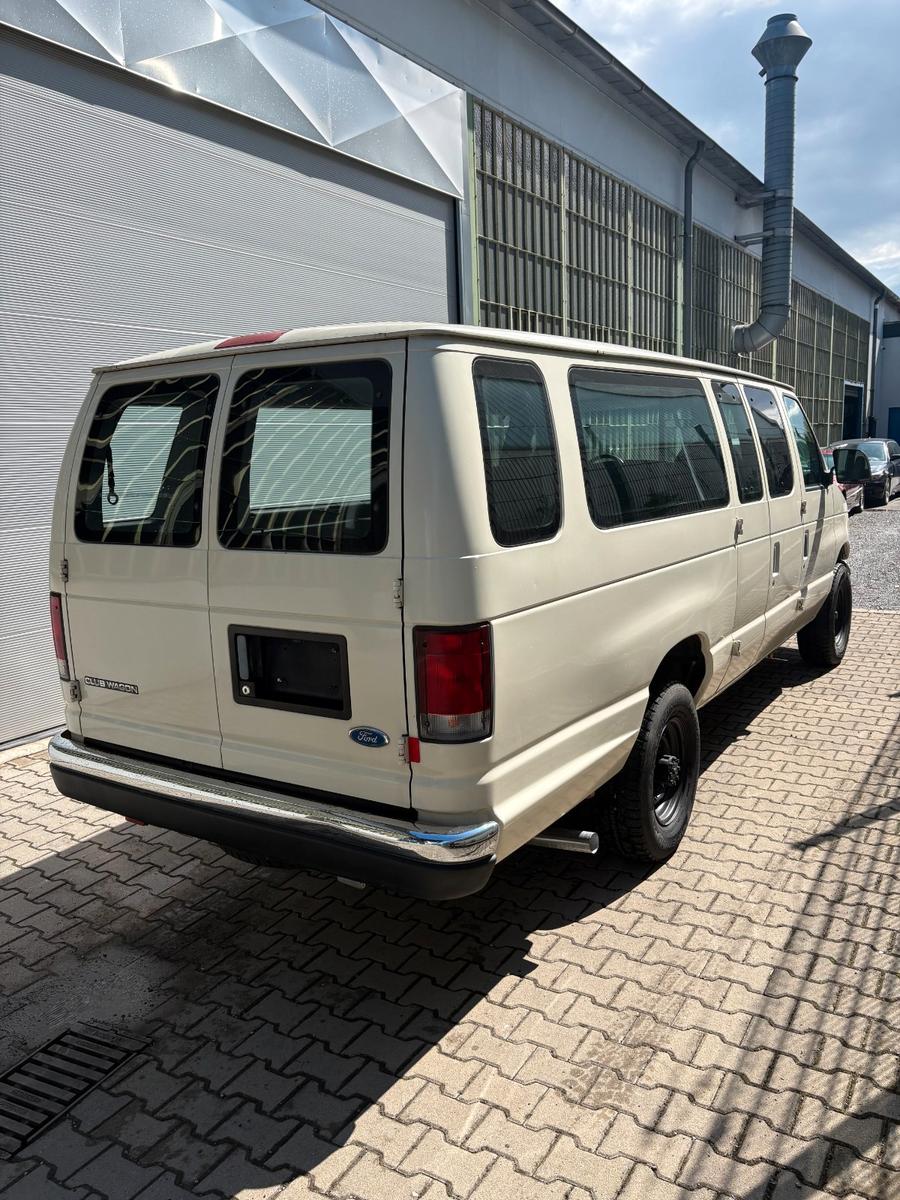 Ford E350 CLUB WAGON VAN V8 TÜV Neu
