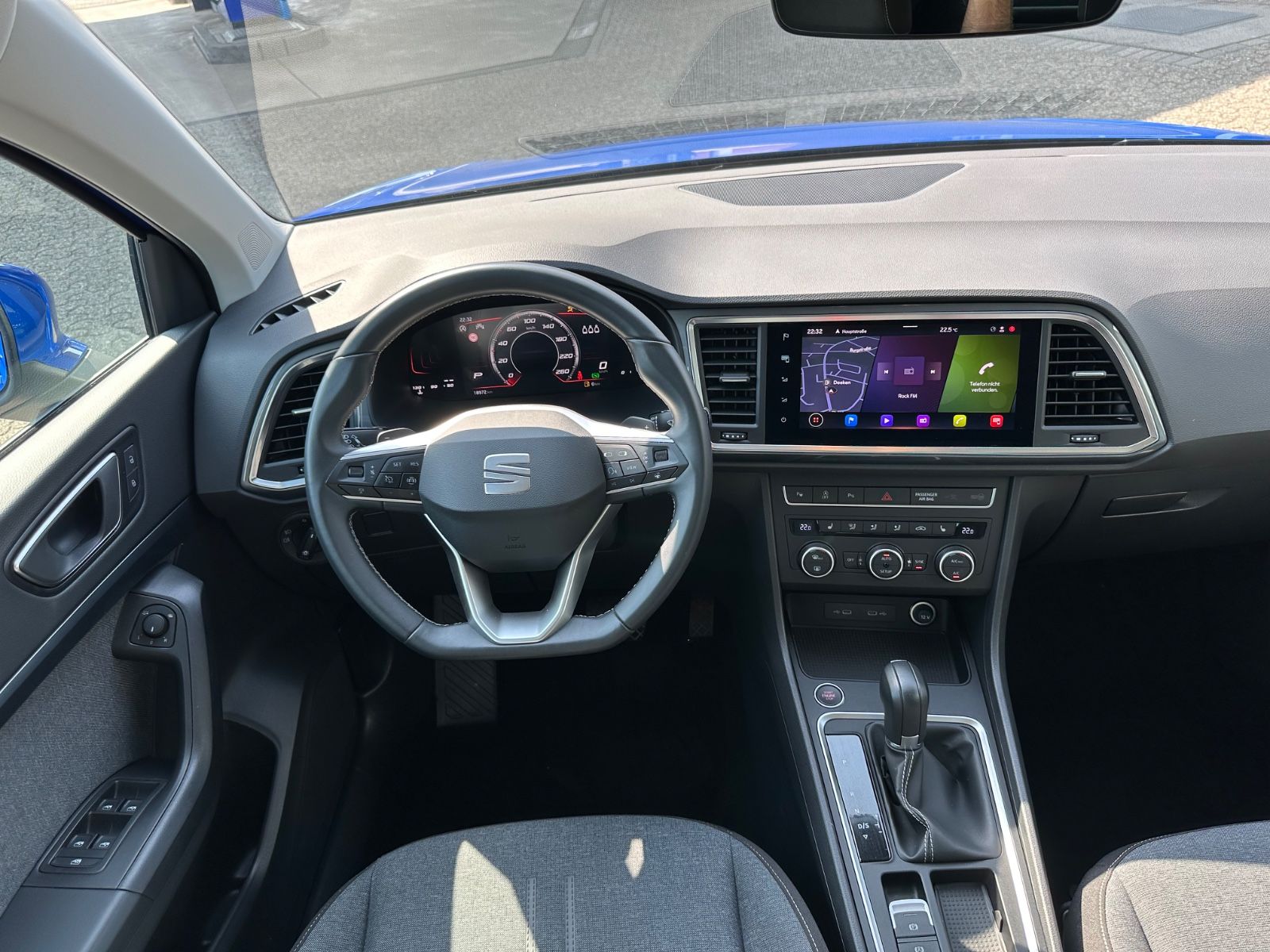 Fahrzeugabbildung SEAT Ateca 1.5 TSI Style DSG Navi/ACC/LED/Shzg./17´´