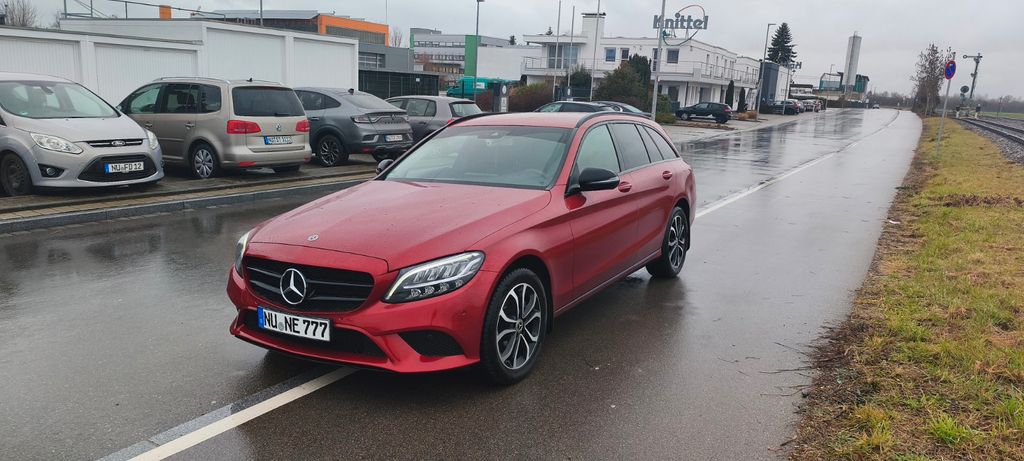 Image of Mercedes-Benz C 220