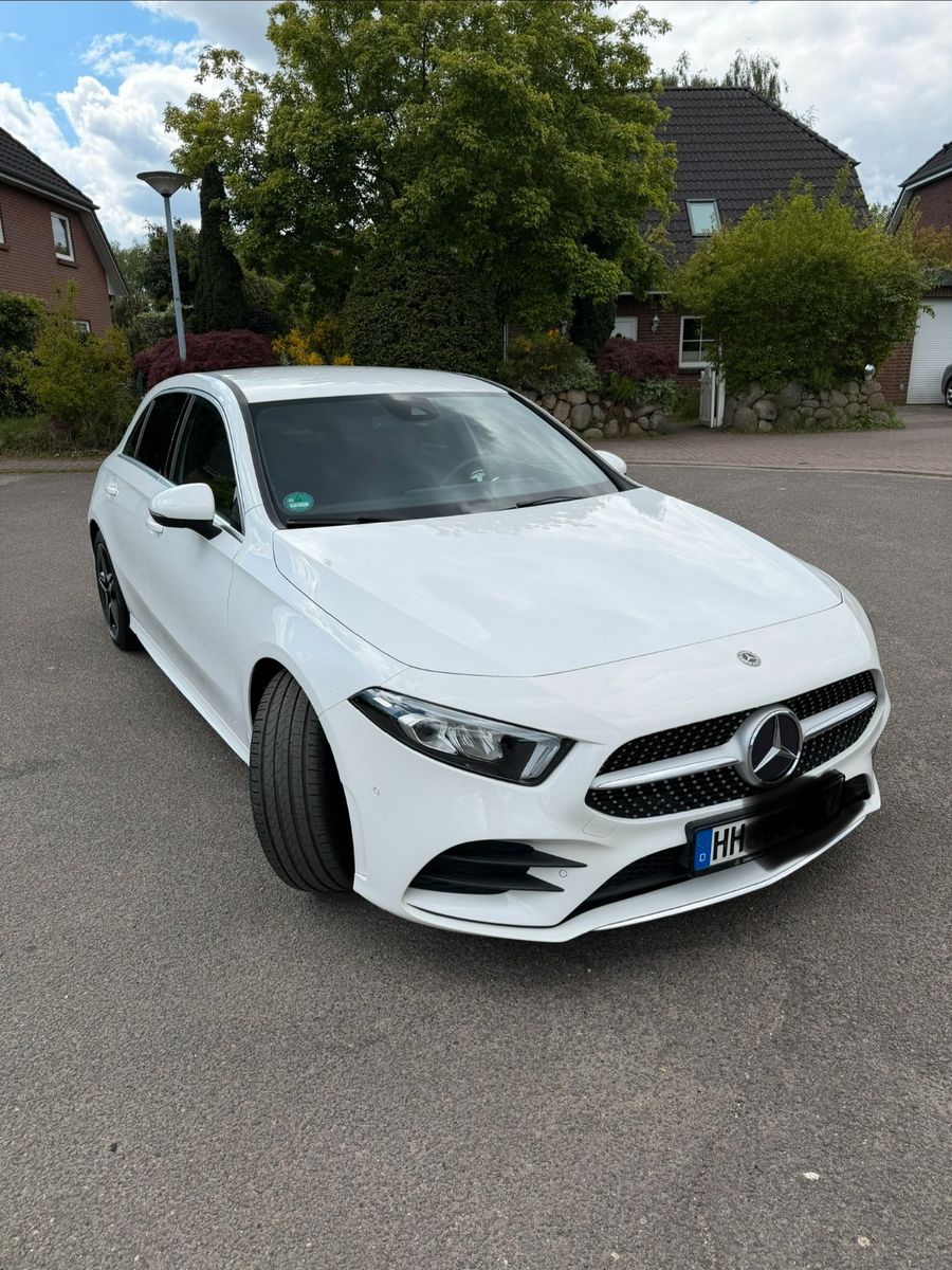 MERCEDES-BENZ Mercedes-Benz A220 AMG Line * LED * Navi Premium