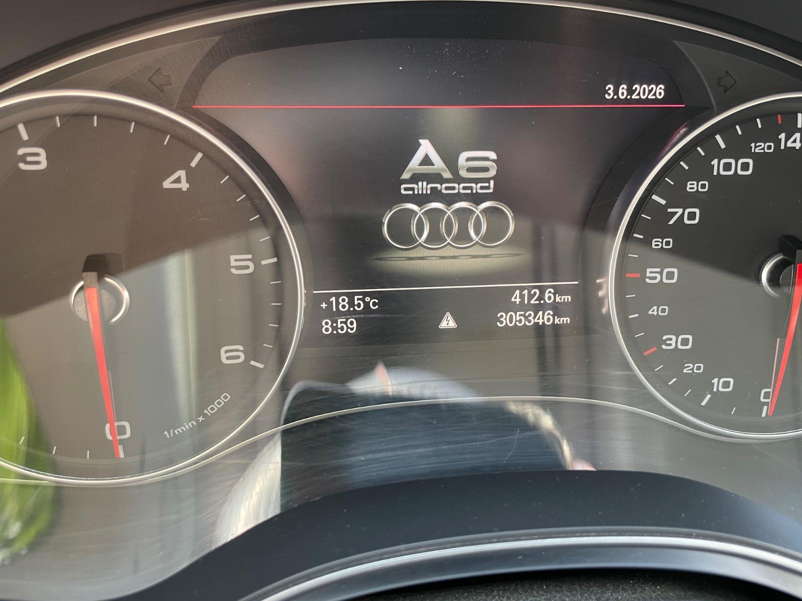 Audi A6 2012 — photo 20