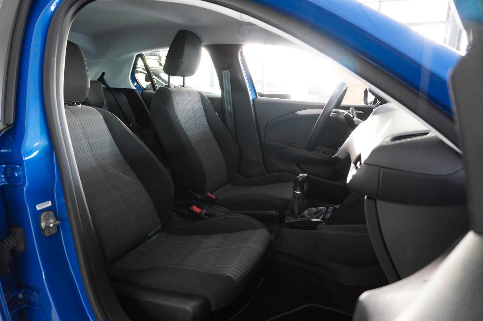 Fahrzeugabbildung Opel Corsa F 1.2 EDITION NAVI/KAMERA/TEMP./PDC/DAB+