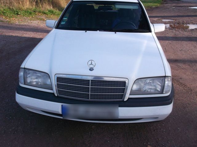 Mercedes-Benz C200 W202 Autom. TÜV 08/2026