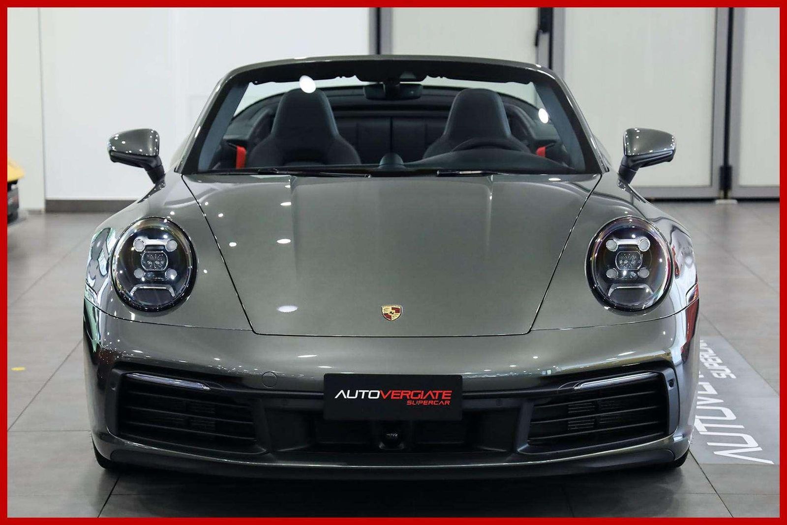 Porsche 992 Carrera 4S Cabriolet | VERDE AVENTURINE | imagem 2