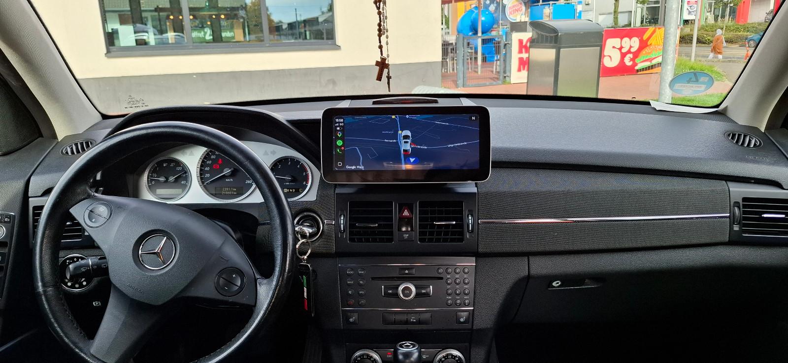 Mercedes-Benz GLK220 2009 — photo 13