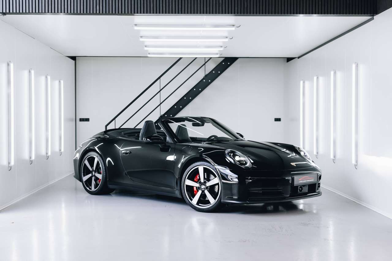 Porsche 992 .2 Cabrio Sportuitlaat BOSE Zetelkoeling ACC