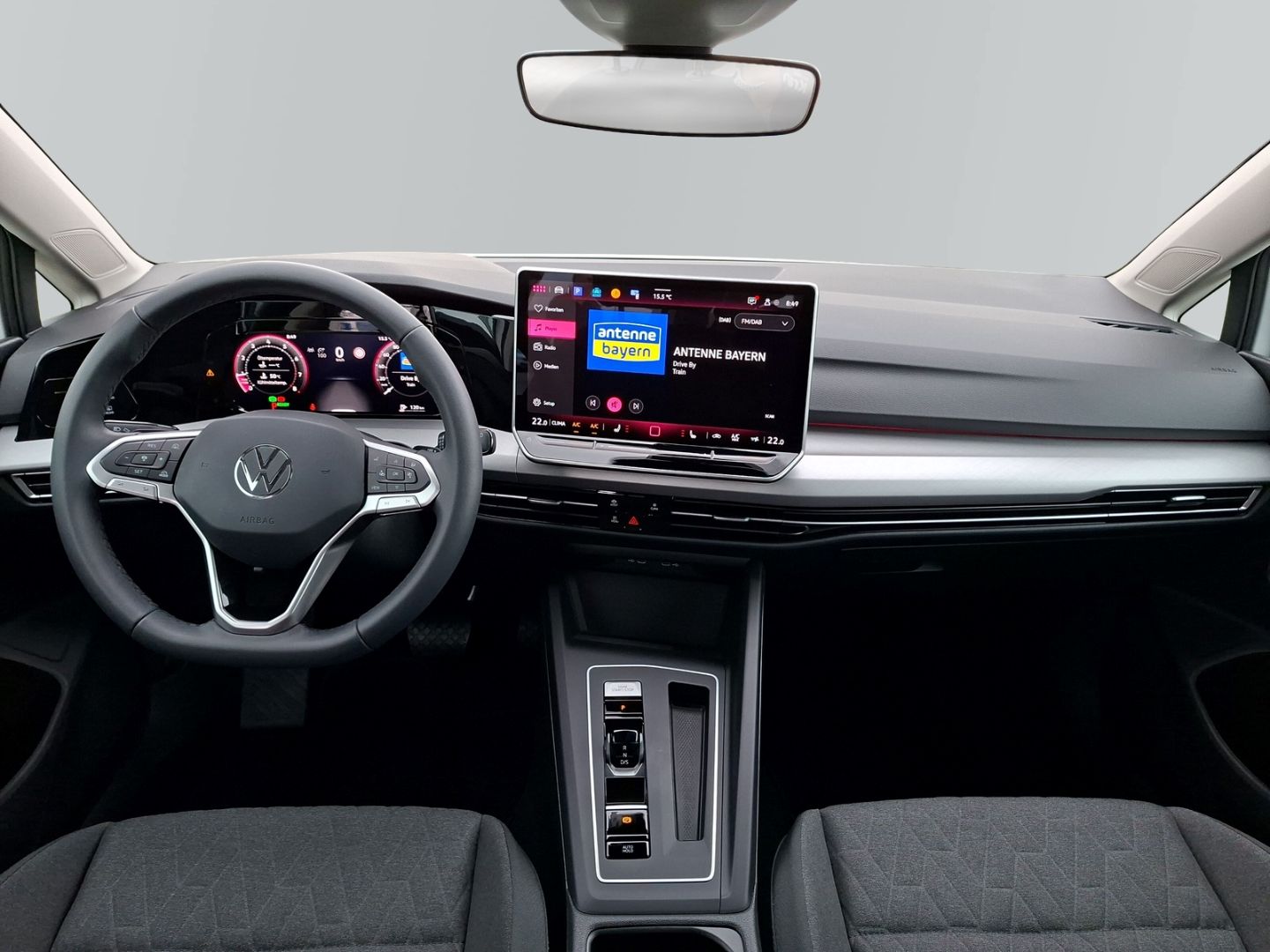 Golf VIII 1.5 eTSI Life *Kamera*ACC*APP-Connect*