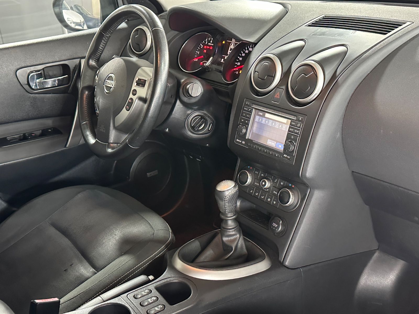 Qashqai +2 Visia*7-Sitzer*AHK*ALU*MFL*NAVI*SHZ*E