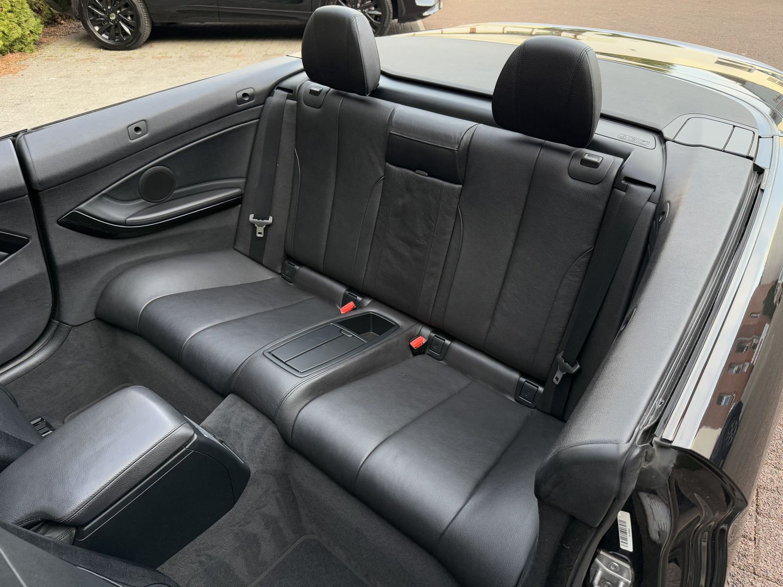 Fahrzeugabbildung BMW 420 d Cabrio M Sport Aut. XEN+SHZ+KAM+NAV+LEDER+